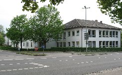 Grund- und Hauptschule Kirchseeon, April 2011